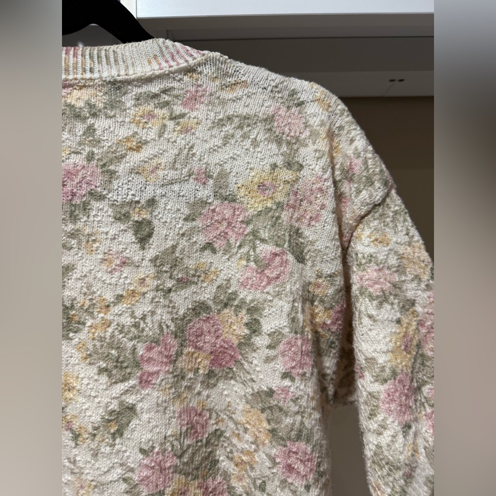 Vintage Floral Knit Short Sleeve Sweater - Picture 5 of 7